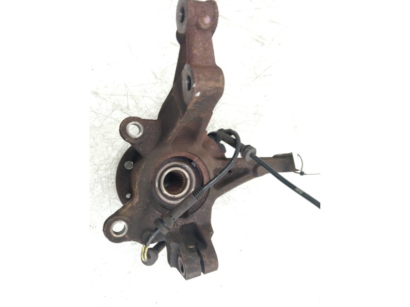 Recambio de mangueta delantera derecha para dacia sandero 0.9 tce cat referencia OEM IAM   