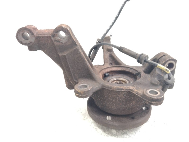 Recambio de mangueta delantera derecha para dacia sandero 0.9 tce cat referencia OEM IAM   