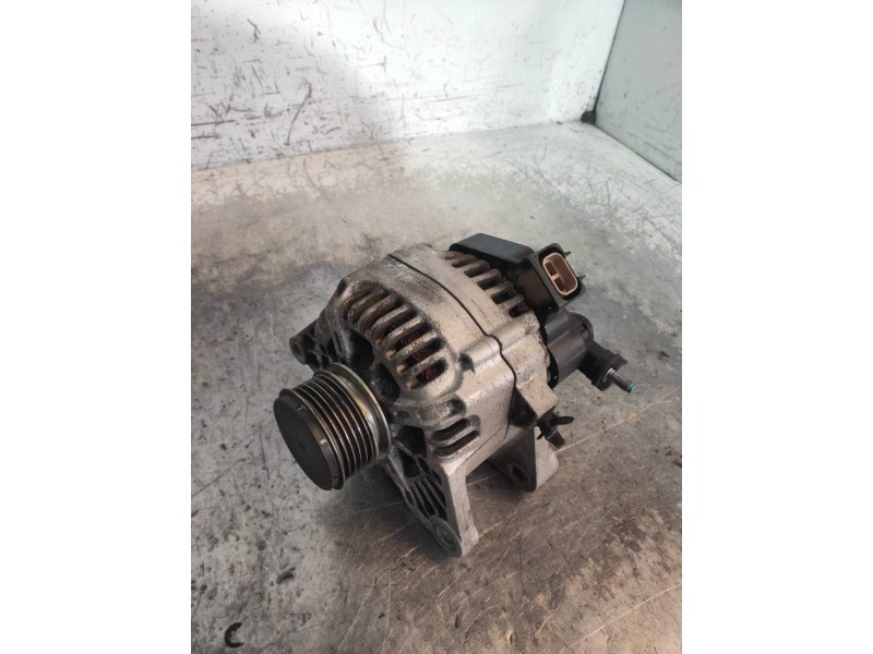 Recambio de alternador para kia picanto 1.1 crdi active referencia OEM IAM 373002A010 2655103 