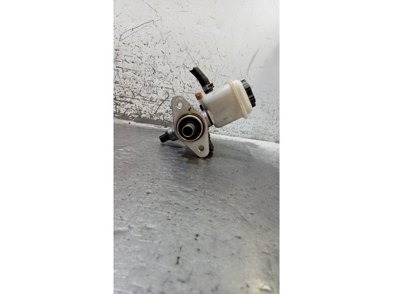 Recambio de bomba freno para ssangyong rodius xdi referencia OEM IAM   