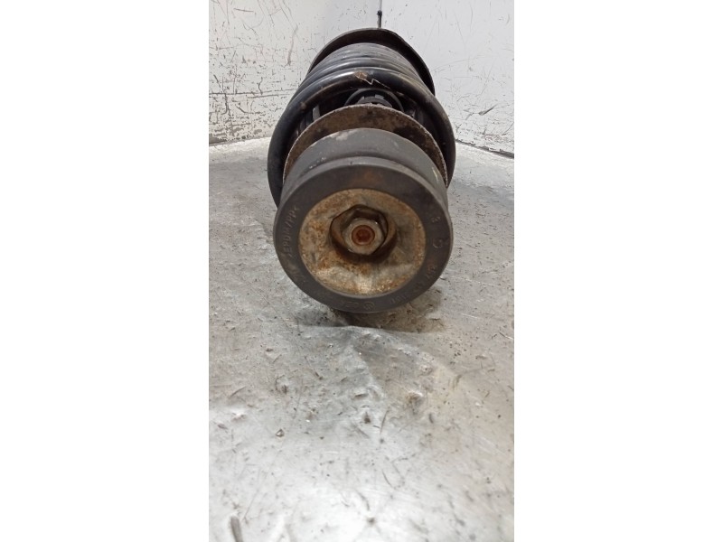 Recambio de amortiguador delantero izquierdo para volkswagen polo classic (6v2) básico referencia OEM IAM 6K0413031E 31E6K2 