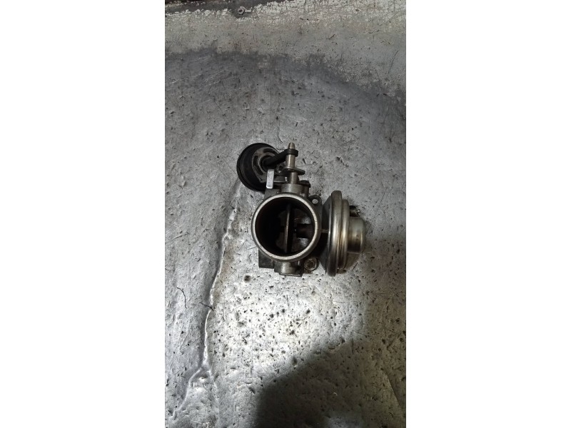 Recambio de valvula egr para volkswagen golf iv berlina (1j1) conceptline referencia OEM IAM 038129637B  