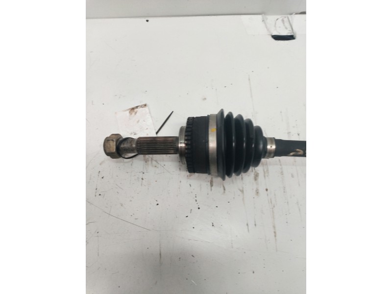 Recambio de transmision delantera derecha para mitsubishi space star (dg0) 1600 referencia OEM IAM   