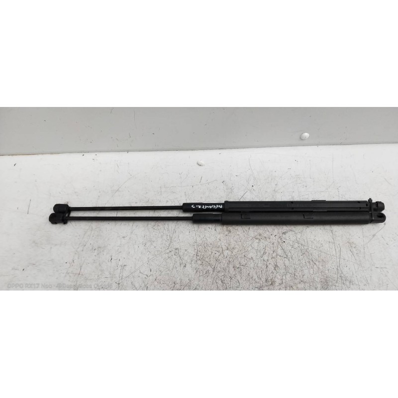 Recambio de amortiguadores capo para mercedes clase glk (w204) glk glk 220 cdi be (204.902) referencia OEM IAM A2049801064  