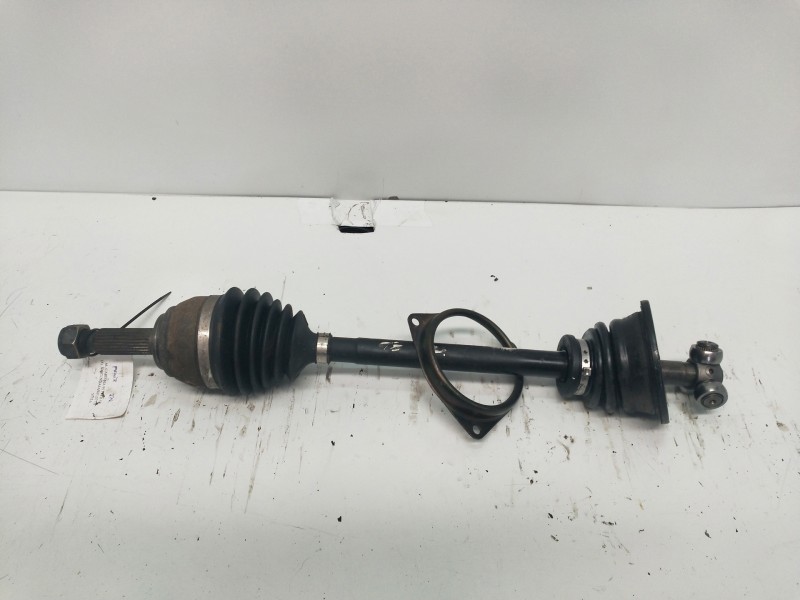 Recambio de transmision delantera izquierda para mitsubishi carisma berlina 4 (da0) 1.9 turbodiesel referencia OEM IAM   