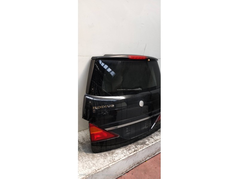 Recambio de porton trasero para ssangyong rodius xdi trend referencia OEM IAM   