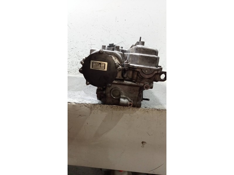 Recambio de culata para ssangyong rodius xdi referencia OEM IAM D27DT 1665926 
