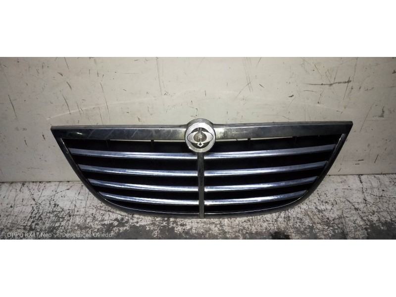 Recambio de rejilla delantera para ssangyong rodius xdi trend referencia OEM IAM   