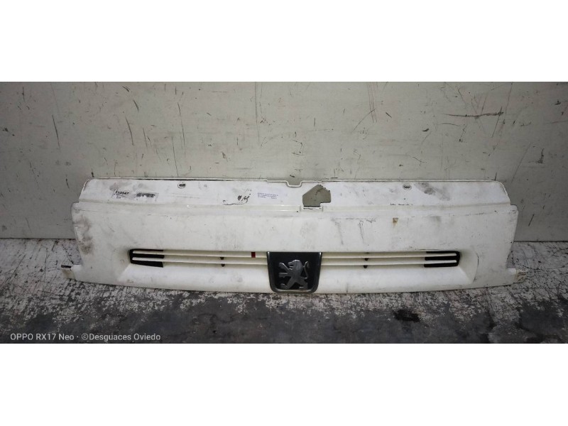 Recambio de rejilla delantera para peugeot expert kombi confort acristaldo (5 asientos) referencia OEM IAM   