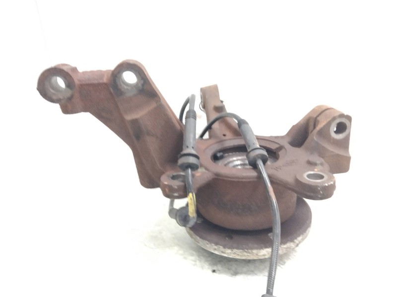 Recambio de mangueta delantera derecha para dacia sandero 1.5 dci diesel fap cat referencia OEM IAM   