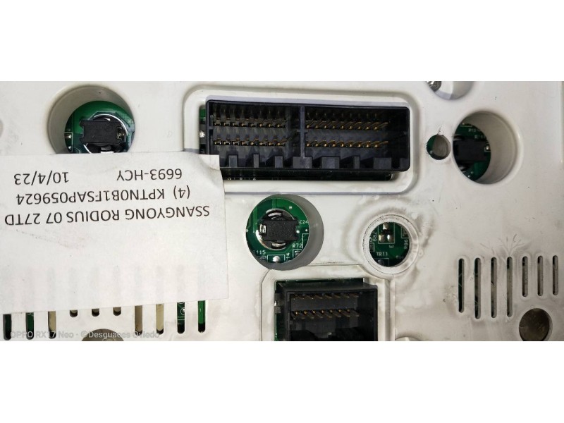 Recambio de cuadro instrumentos para ssangyong rodius xdi trend referencia OEM IAM 8020021403 11001131130S 
