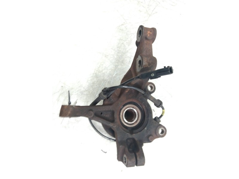 Recambio de mangueta delantera izquierda para dacia sandero 1.2 16v cat referencia OEM IAM   