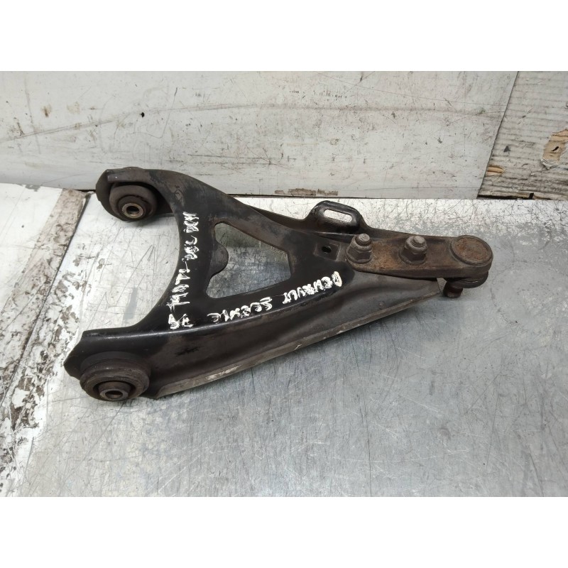 Recambio de brazo suspension inferior delantero derecho para renault scenic (ja..) 1.9 dci authentique referencia OEM IAM   