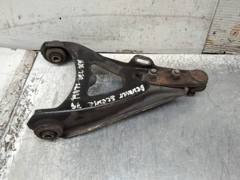 Recambio de brazo suspension inferior delantero derecho para renault scenic (ja..) 1.9 dci authentique referencia OEM IAM   