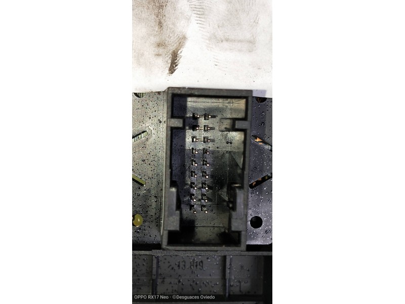 Recambio de mando elevalunas delantero izquierdo para peugeot 308 confort referencia OEM IAM 96585186XT  
