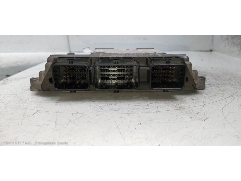 Recambio de centralita motor uce para peugeot 308 confort referencia OEM IAM 0281013871 9664618080 9653958980