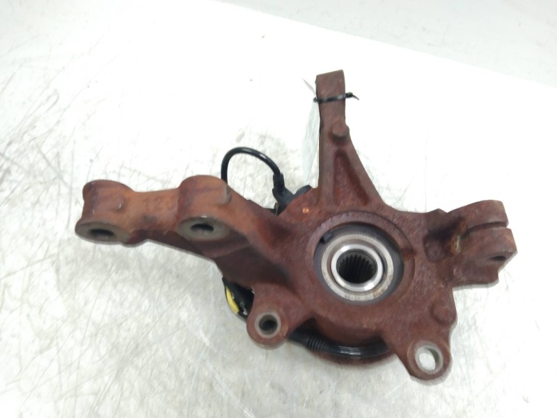 Recambio de mangueta delantera derecha para dacia sandero 0.9 tce cat referencia OEM IAM   