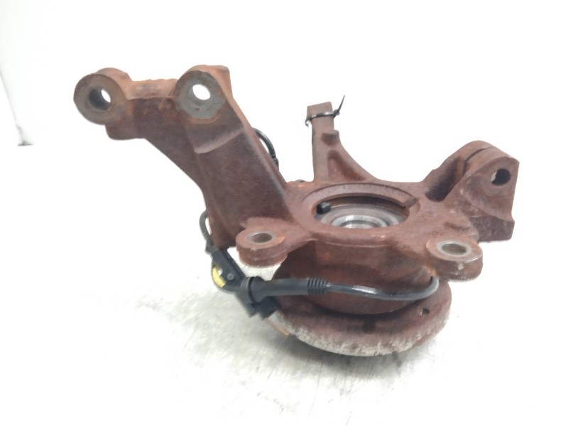 Recambio de mangueta delantera derecha para dacia sandero 0.9 tce cat referencia OEM IAM   