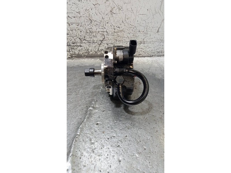 Recambio de bomba inyeccion para bmw serie 3 touring (e46) 320d referencia OEM IAM 0445010045 7788670 