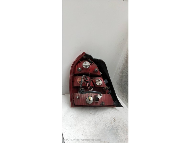 Recambio de piloto trasero derecho para hyundai elantra (xd) 2.0 crdi comfort (4-ptas.) referencia OEM IAM   