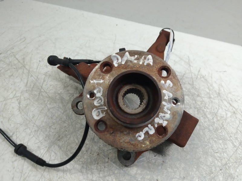 Recambio de mangueta delantera izquierda para dacia sandero ambiance referencia OEM IAM   