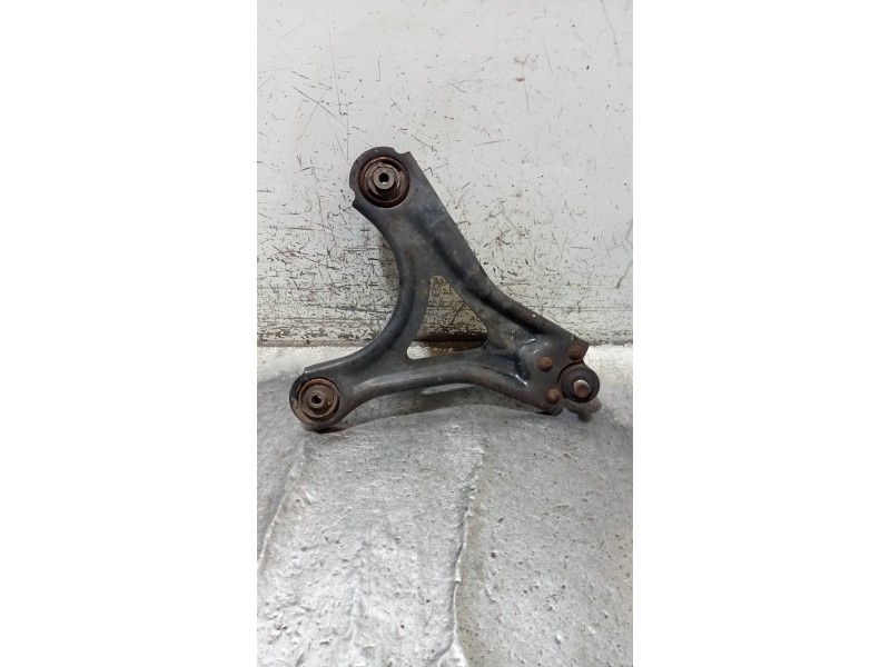Recambio de brazo suspension inferior delantero izquierdo para ford mondeo berlina (gd) clx referencia OEM IAM   