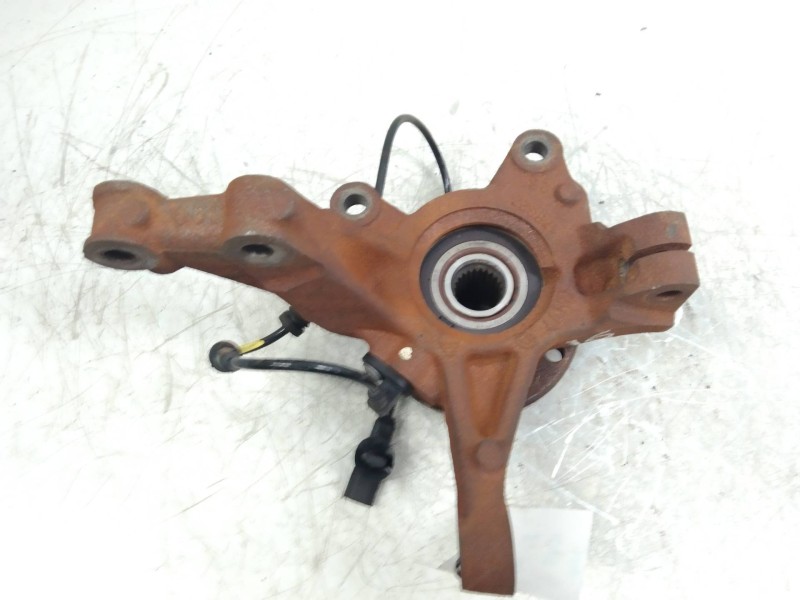 Recambio de mangueta delantera izquierda para dacia sandero ambiance referencia OEM IAM   