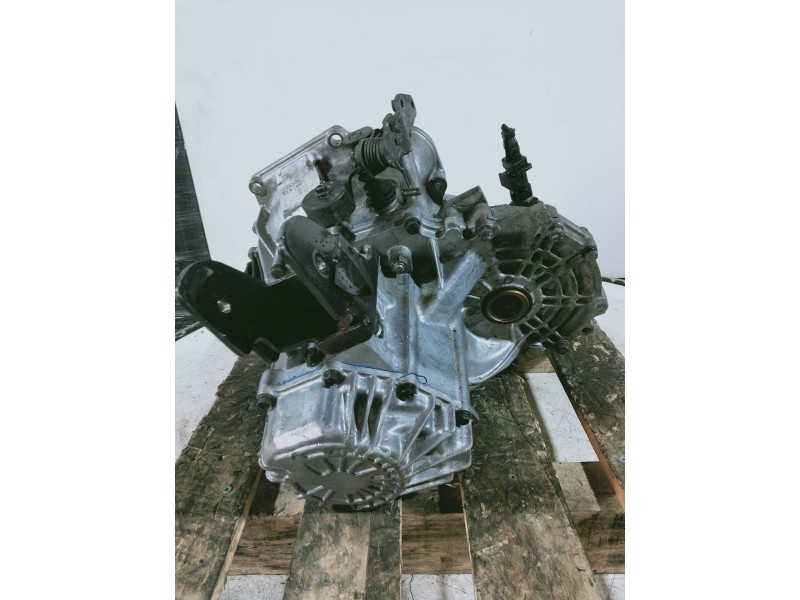 Recambio de caja cambios para hyundai accent (lc) gl 5p referencia OEM IAM H41973 265821 5V