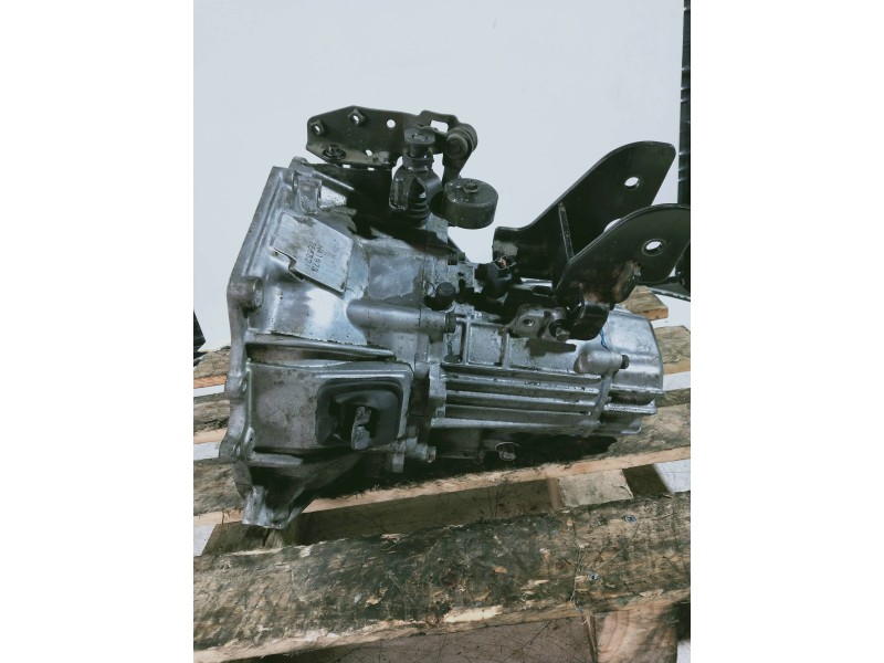 Recambio de caja cambios para hyundai accent (lc) gl 5p referencia OEM IAM H41973 265821 5V