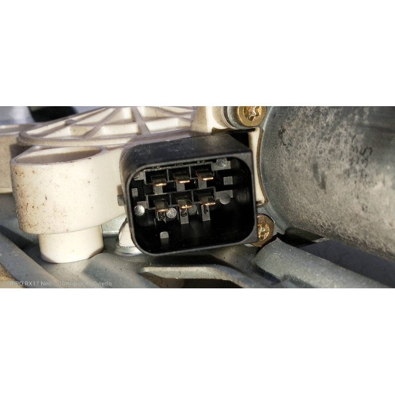 Recambio de elevalunas delantero derecho para mercedes clase c (w203) berlina 220 cdi (la) (203.008) referencia OEM IAM A2118201