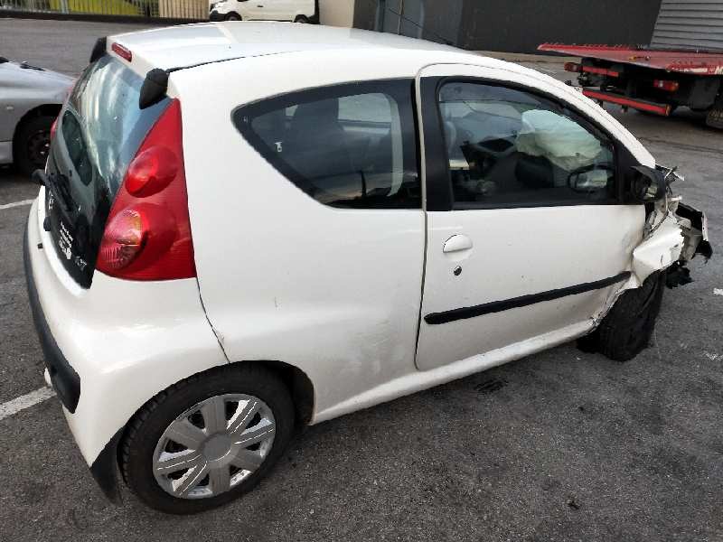 peugeot 107 del año 2009