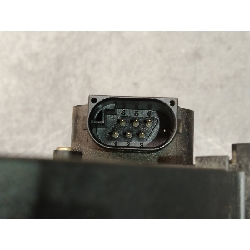 Recambio de potenciometro pedal para mercedes clase c (w203) berlina 220 cdi (la) (203.008) referencia OEM IAM A2113000404  