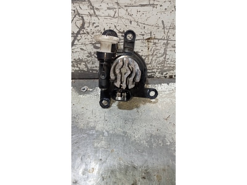 Recambio de faro antiniebla derecho para opel mokka referencia OEM IAM 13497330  