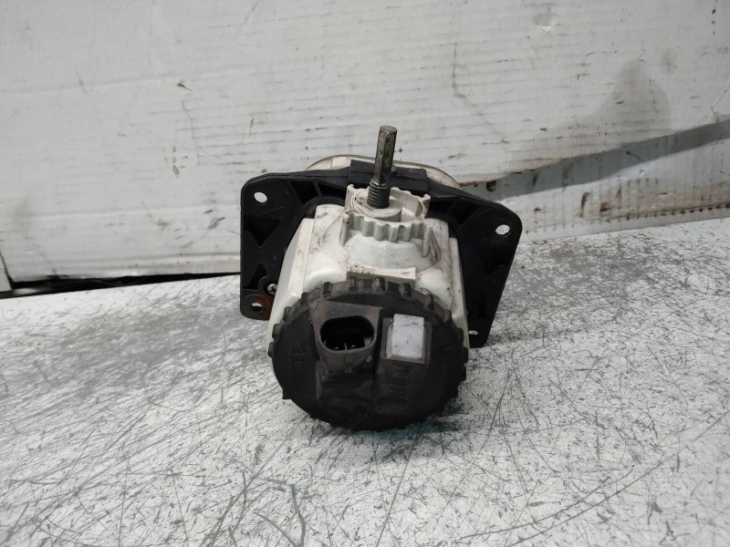 Recambio de faro antiniebla derecho para fiat linea (110) dynamic referencia OEM IAM 041071999000  