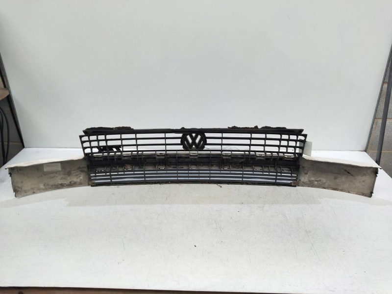 Recambio de rejilla delantera para volkswagen t4 transporter/furgoneta (mod. 1991) 2.5 tdi referencia OEM IAM   
