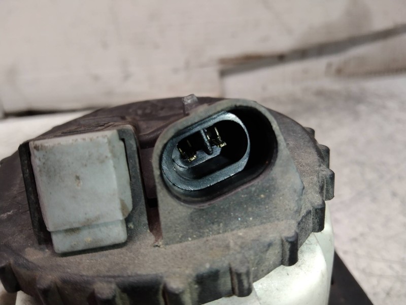 Recambio de faro antiniebla derecho para fiat linea (110) dynamic referencia OEM IAM 041071999000  