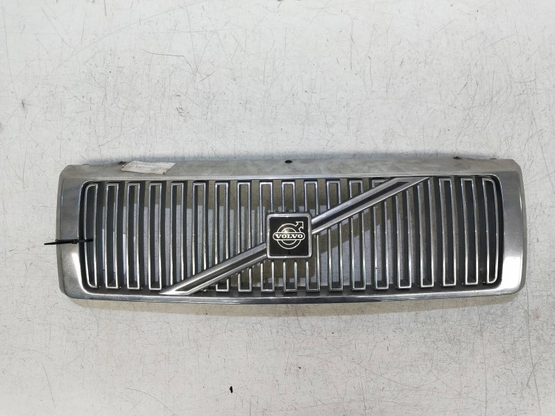 Recambio de rejilla delantera para volvo serie 460 2.0 cat referencia OEM IAM   