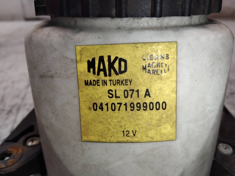 Recambio de faro antiniebla derecho para fiat linea (110) dynamic referencia OEM IAM 041071999000  