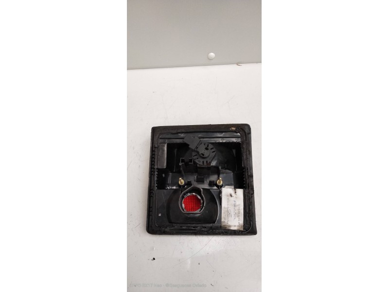 Recambio de piloto trasero izquierdo interior para audi 100 berlina (443) 2.2 referencia OEM IAM   