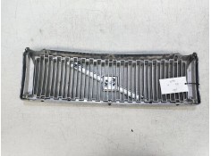 Recambio de rejilla delantera para volvo serie 460 2.0 cat referencia OEM IAM    2