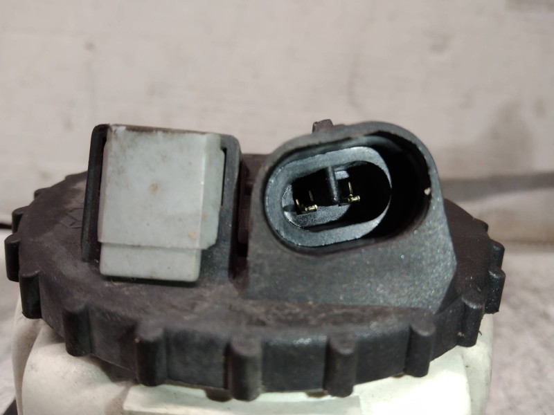 Recambio de faro antiniebla izquierdo para fiat linea (110) dynamic referencia OEM IAM 041071999000  