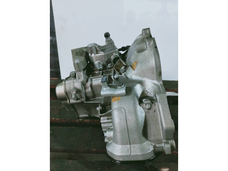 Recambio de caja cambios para opel astra g berlina comfort referencia OEM IAM F13C374 B28331 C374 5V