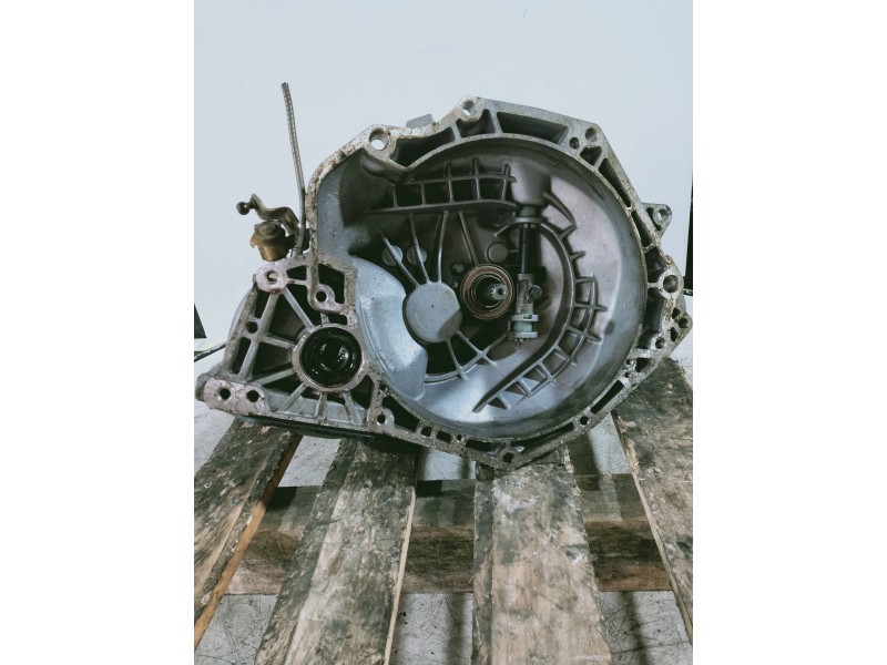 Recambio de caja cambios para opel astra f berlina básico referencia OEM IAM W374 A02373 5V