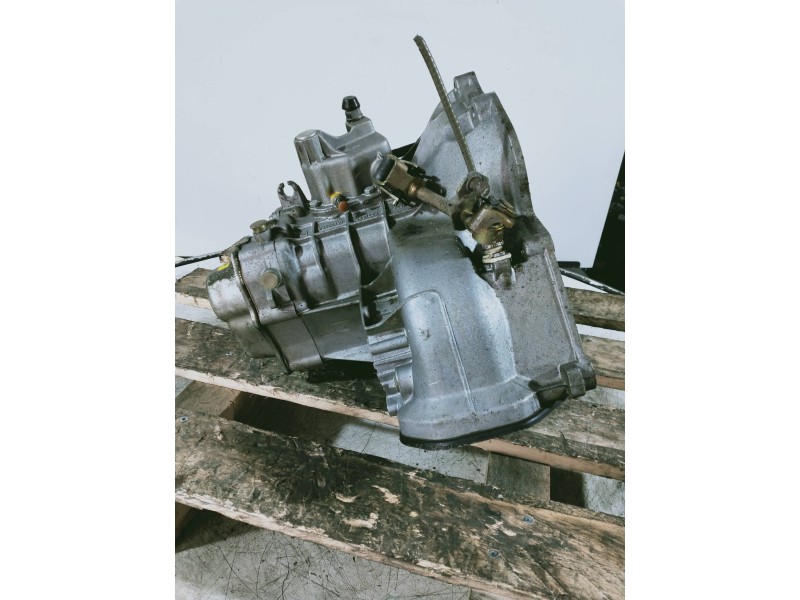 Recambio de caja cambios para opel astra f berlina básico referencia OEM IAM W374 A02373 5V