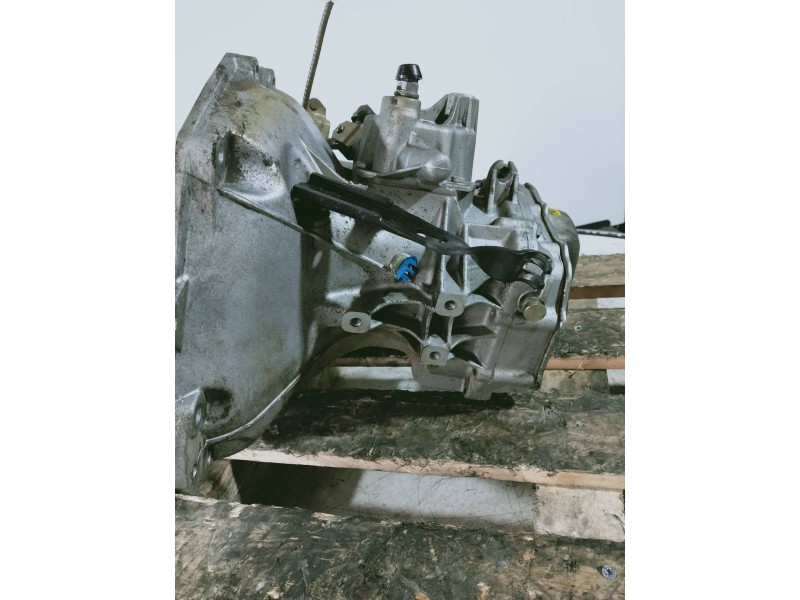 Recambio de caja cambios para opel astra f berlina básico referencia OEM IAM W374 A02373 5V