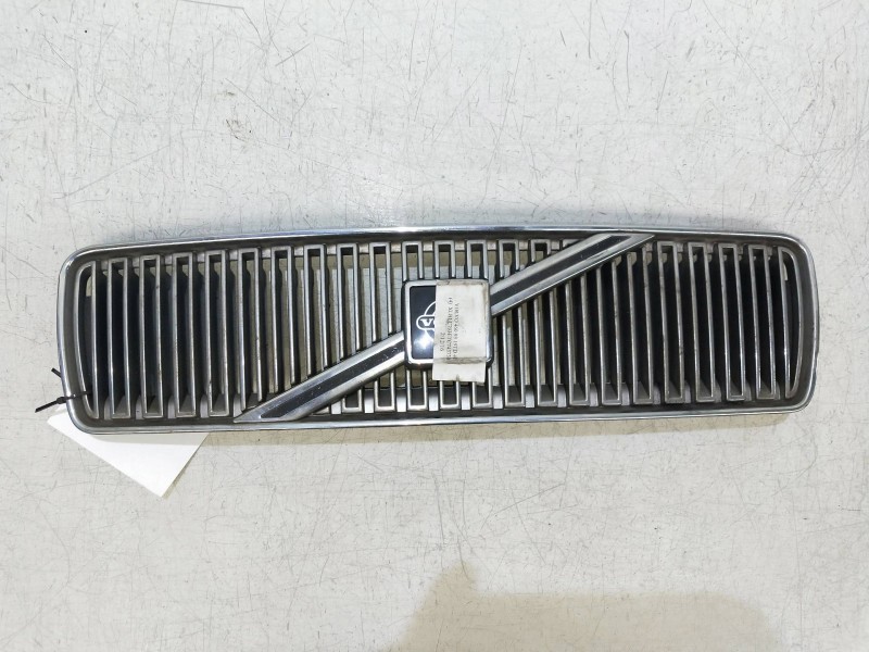 Recambio de rejilla delantera para volvo serie 460 1.9 turbodiesel referencia OEM IAM   