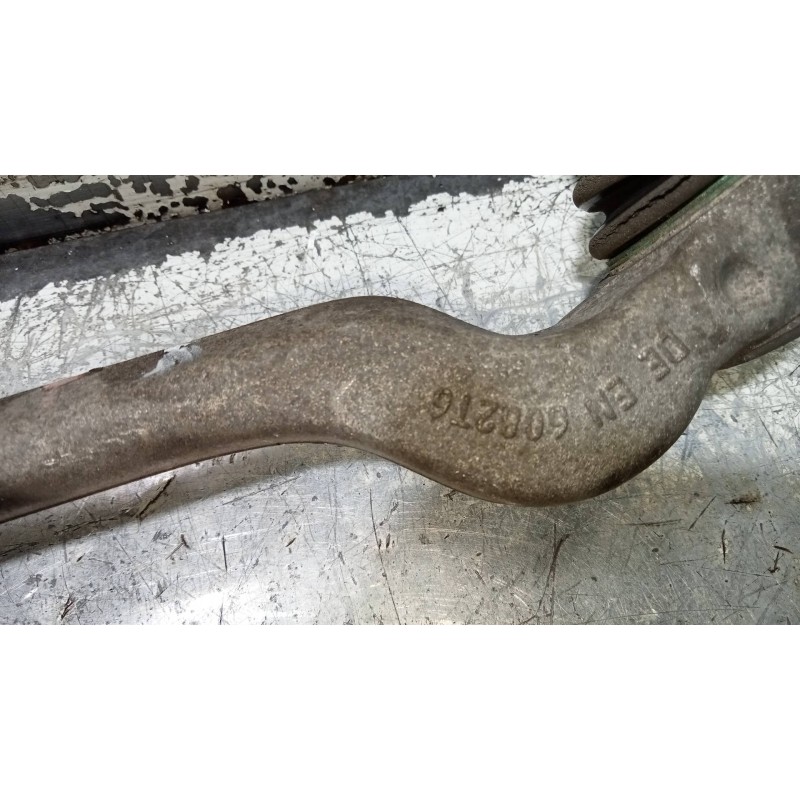 Recambio de brazo suspension superior delantero izquierdo para bmw serie 3 berlina (e90) 320d referencia OEM IAM 6082T6  