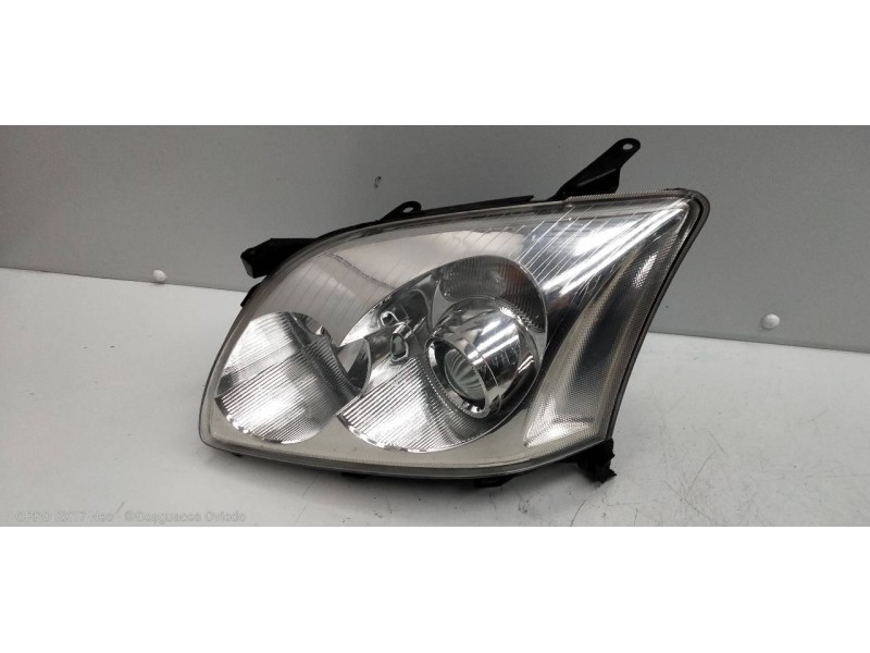 Recambio de faro izquierdo para toyota avensis wagon (t25) 2.2 d-4d executive referencia OEM IAM   