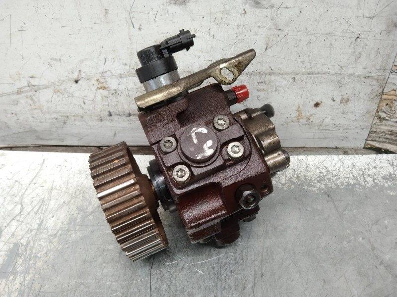 Recambio de bomba inyeccion para citroen c4 berlina collection referencia OEM IAM 0445010102 9656300380 