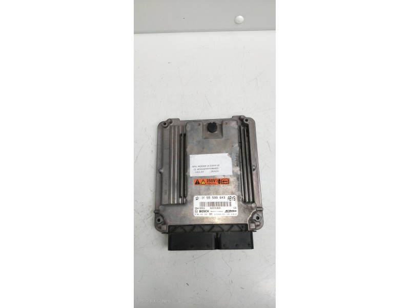 Recambio de centralita motor uce para opel insignia berlina excellence referencia OEM IAM 0281031159 55599643 